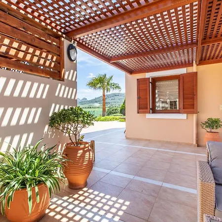 Villa Gold Crest In Drapanias Beach, Nopigia